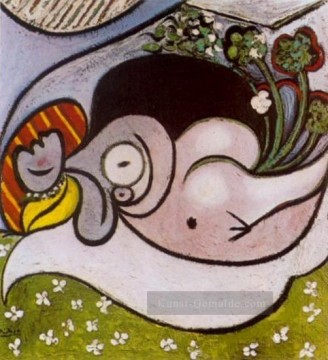  couche Kunst - Nu couche aux fleurs 1932 kubistisch